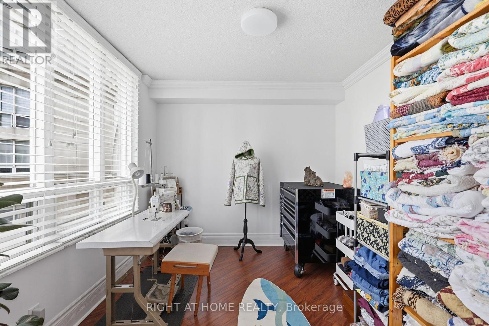 312 - 2285 Lake Shore Boulevard W, Toronto, ON - Indoor Photo Showing Office