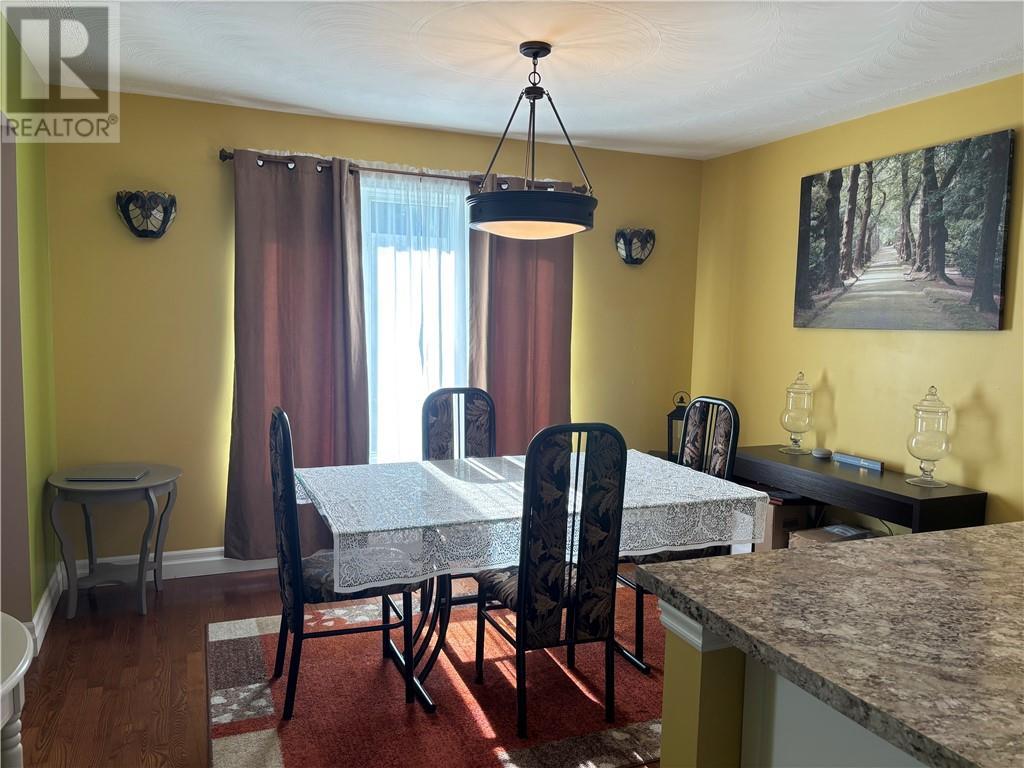 2980 Anton, Val Caron, ON - Indoor Photo Showing Dining Room