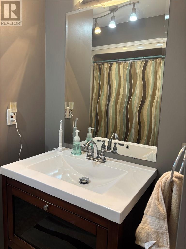 2980 Anton, Val Caron, ON - Indoor Photo Showing Bathroom