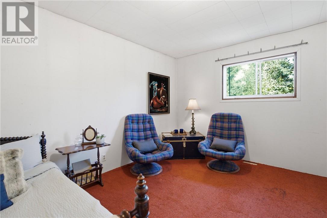25 Savard Road, Wahnapitae, ON - Indoor Photo Showing Bedroom