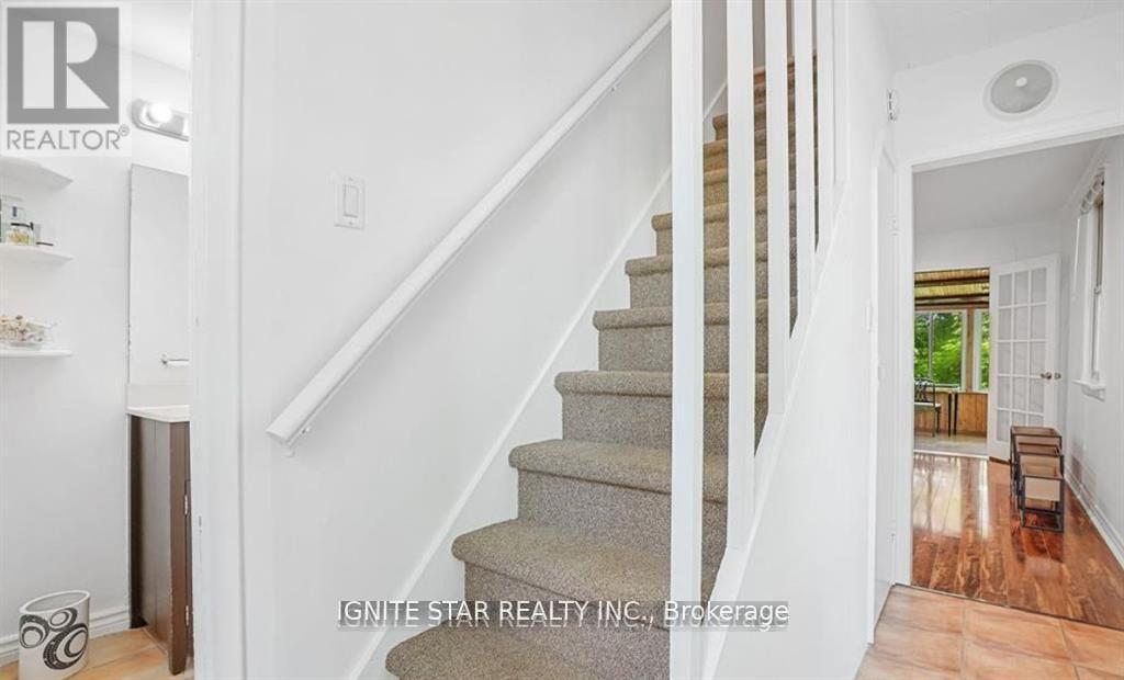 1136 Bronte Road, Oakville, ON -
