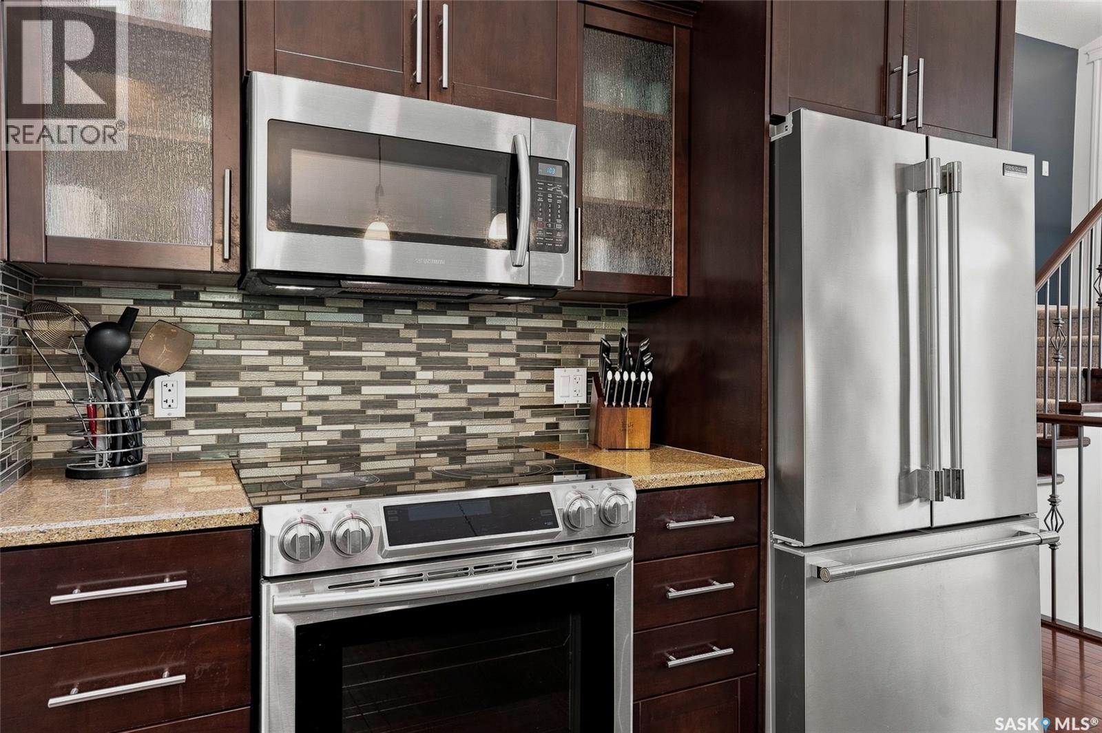 415 Paton Place, Saskatoon, SK - Indoor Photo Showing Kitchen