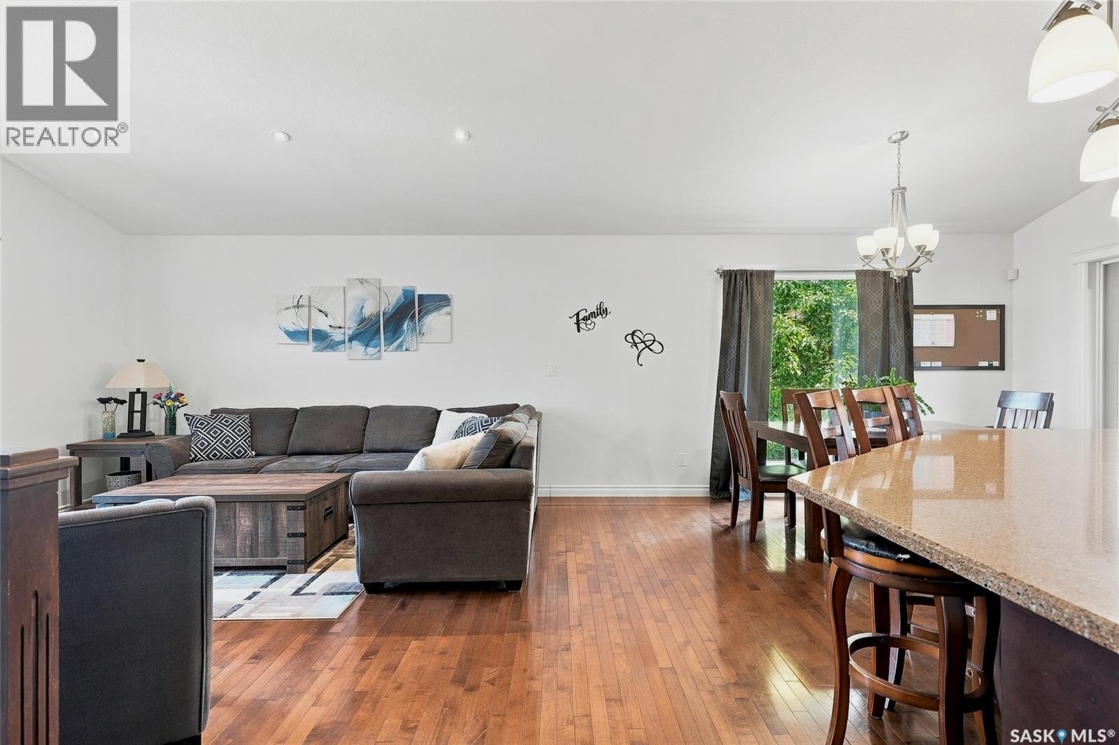 415 Paton Place, Saskatoon, SK - Indoor