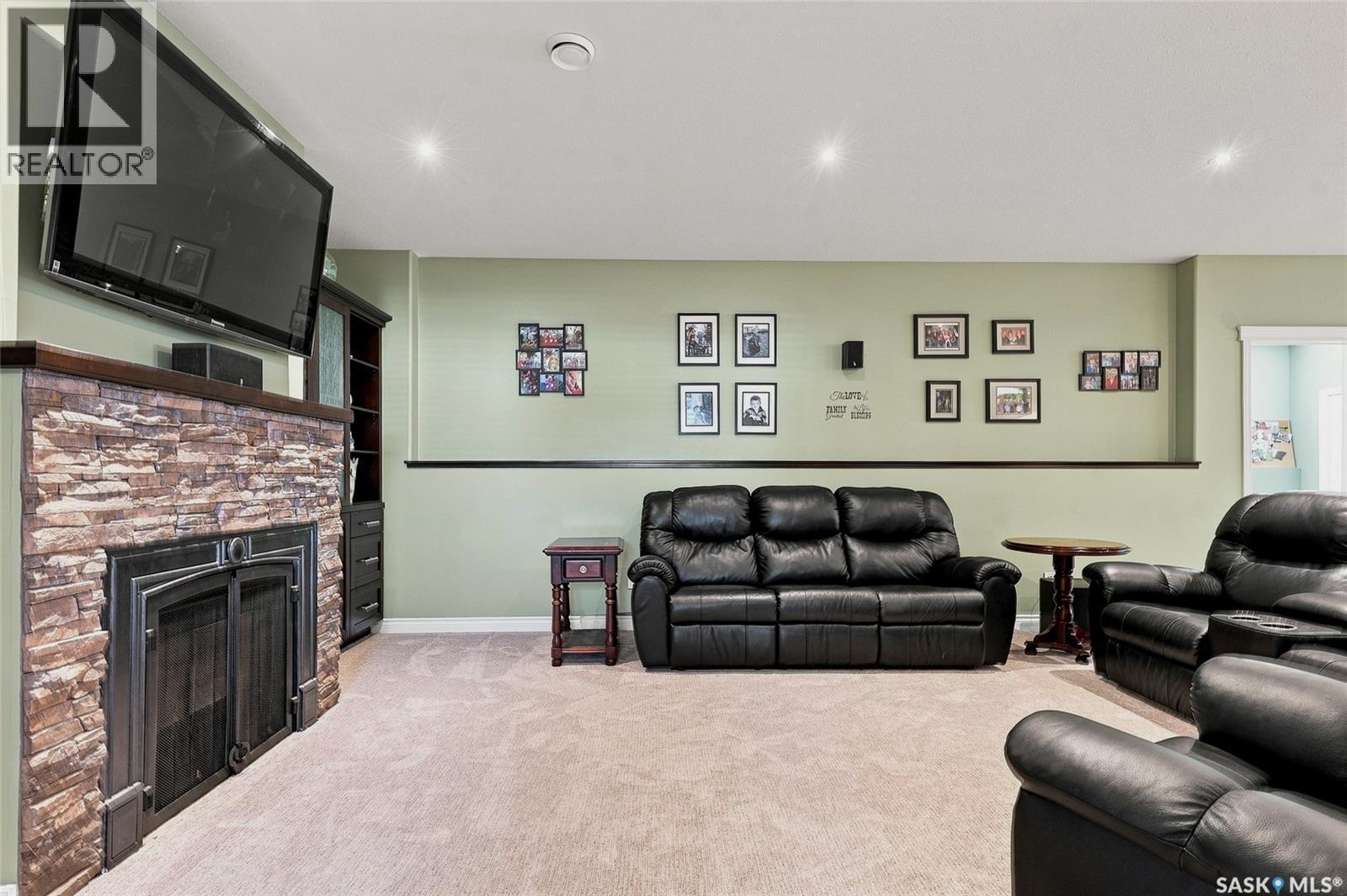 415 Paton Place, Saskatoon, SK - Indoor With Fireplace