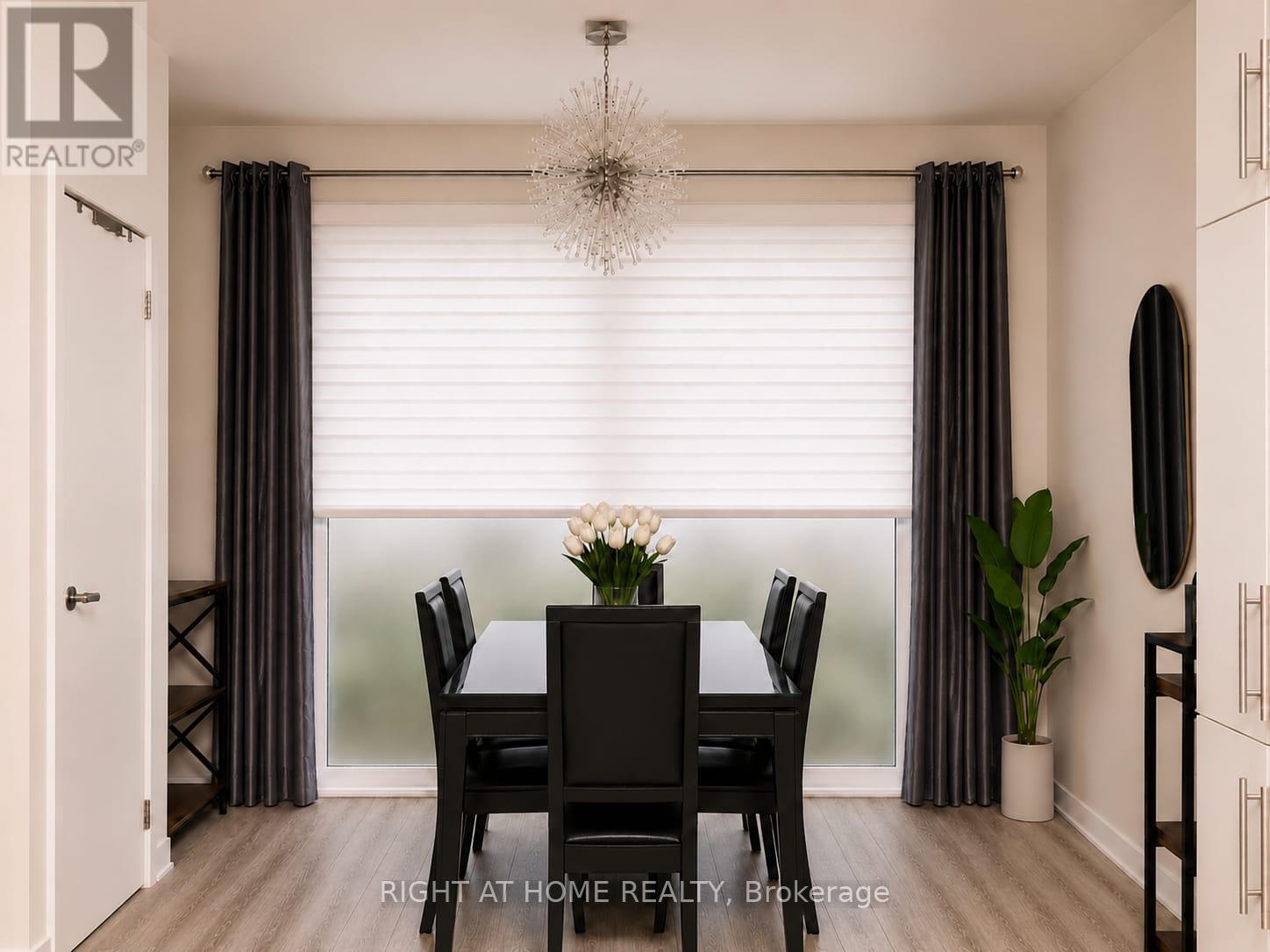 15 - 590 North Service Road, Hamilton, ON - Indoor Photo Showing Dining Room
