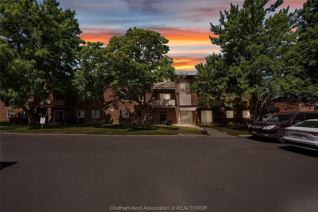 203-63 Baldoon Road, Chatham, ON - Outdoor
