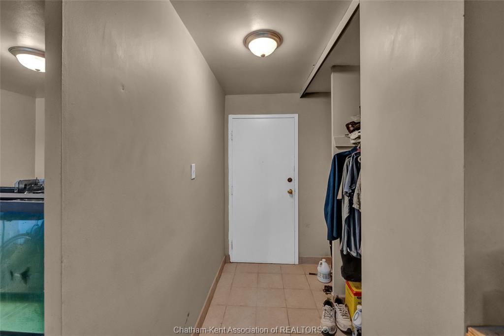 203-63 Baldoon Road, Chatham, ON - Indoor Photo Showing Other Room