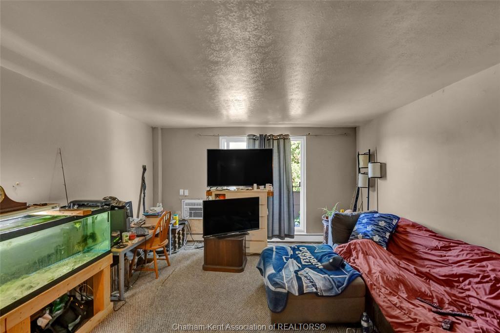 203-63 Baldoon Road, Chatham, ON - Indoor