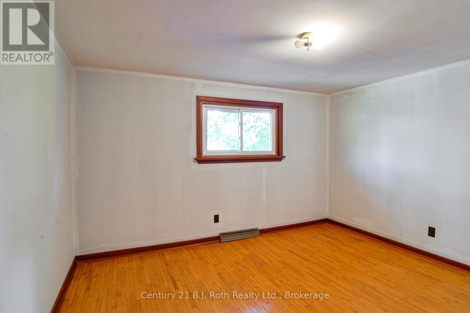 398 Old Muskoka Road, Orillia, ON - Indoor Photo Showing Other Room