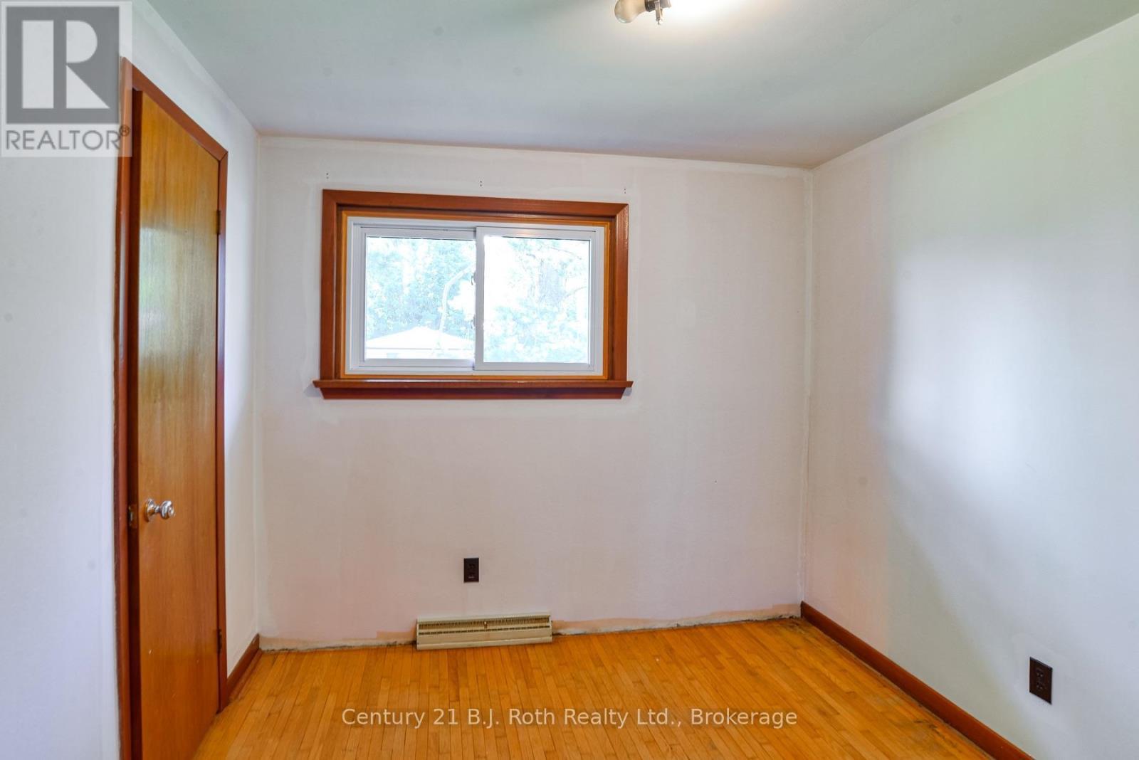 398 Old Muskoka Road, Orillia, ON - Indoor Photo Showing Other Room