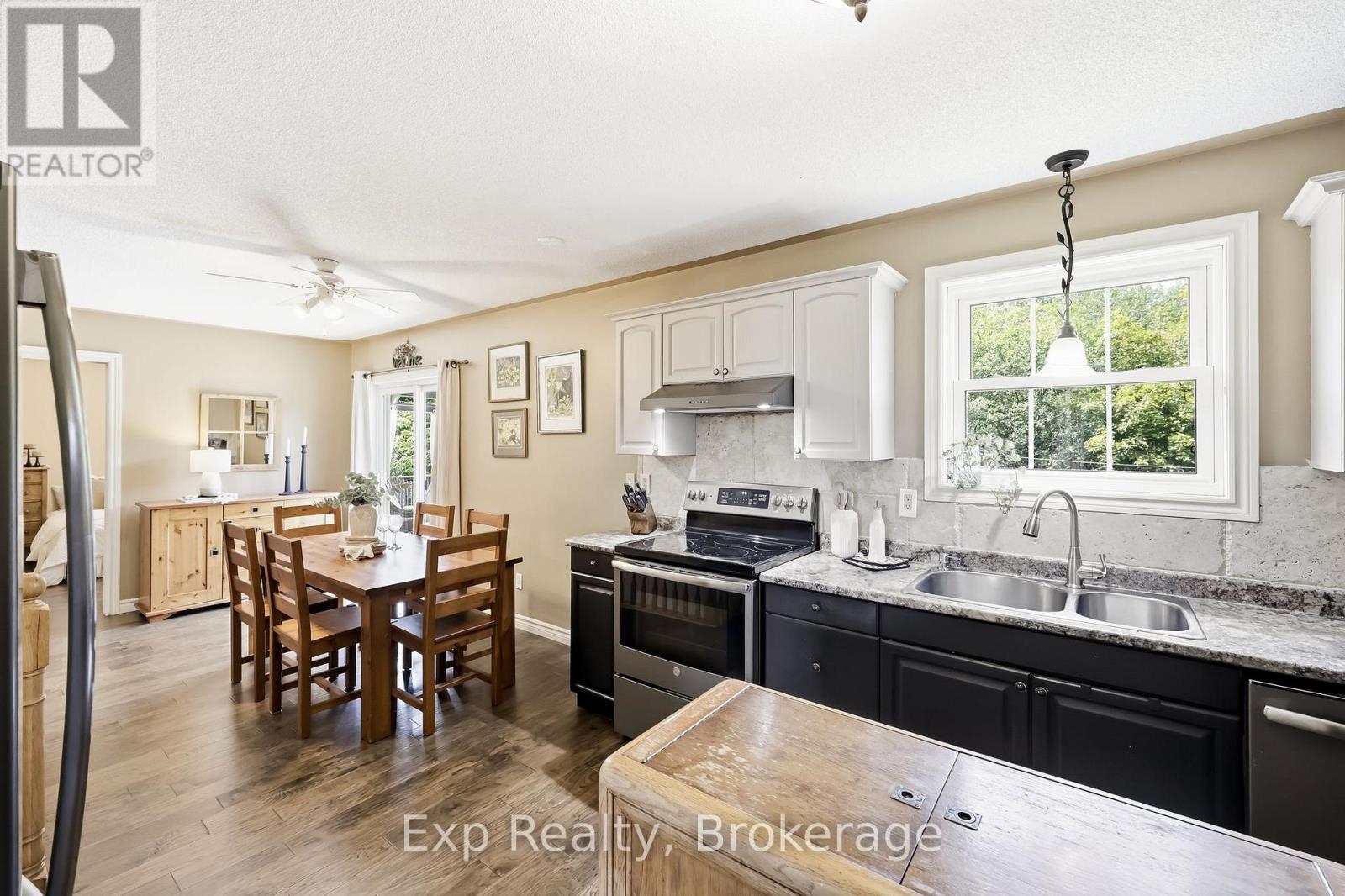 7402 Byers Road, Hamilton Township, ON - Indoor Photo Showing Kitchen With Double Sink