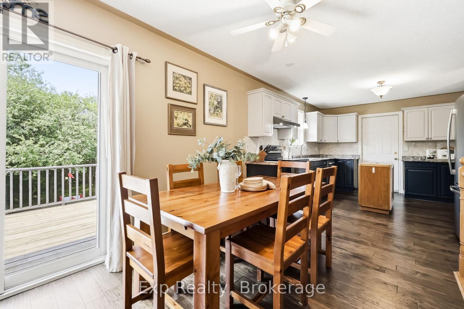 7402 Byers Road, Hamilton Township, ON - Indoor Photo Showing Dining Room