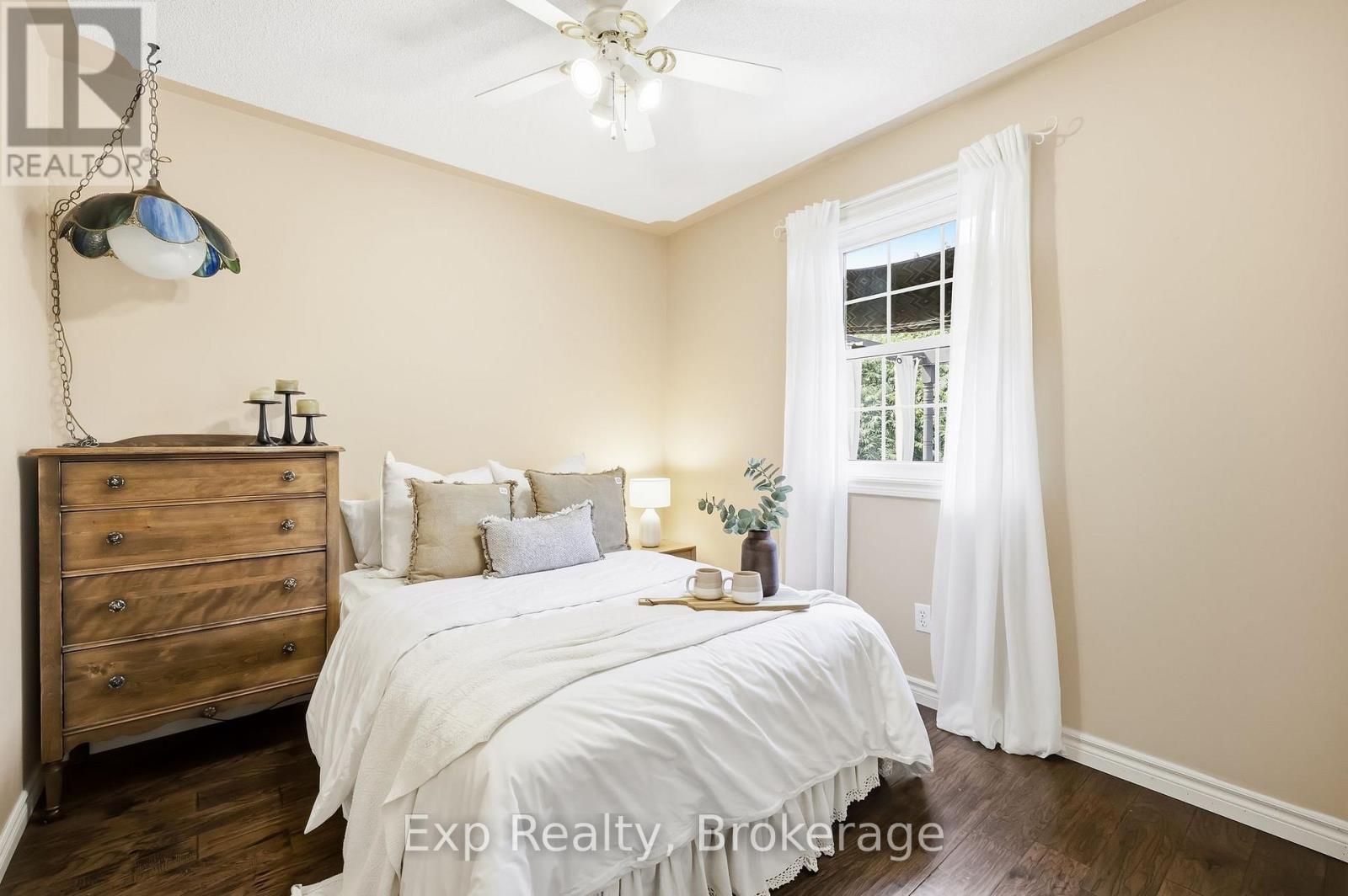 7402 Byers Road, Hamilton Township, ON - Indoor Photo Showing Bedroom