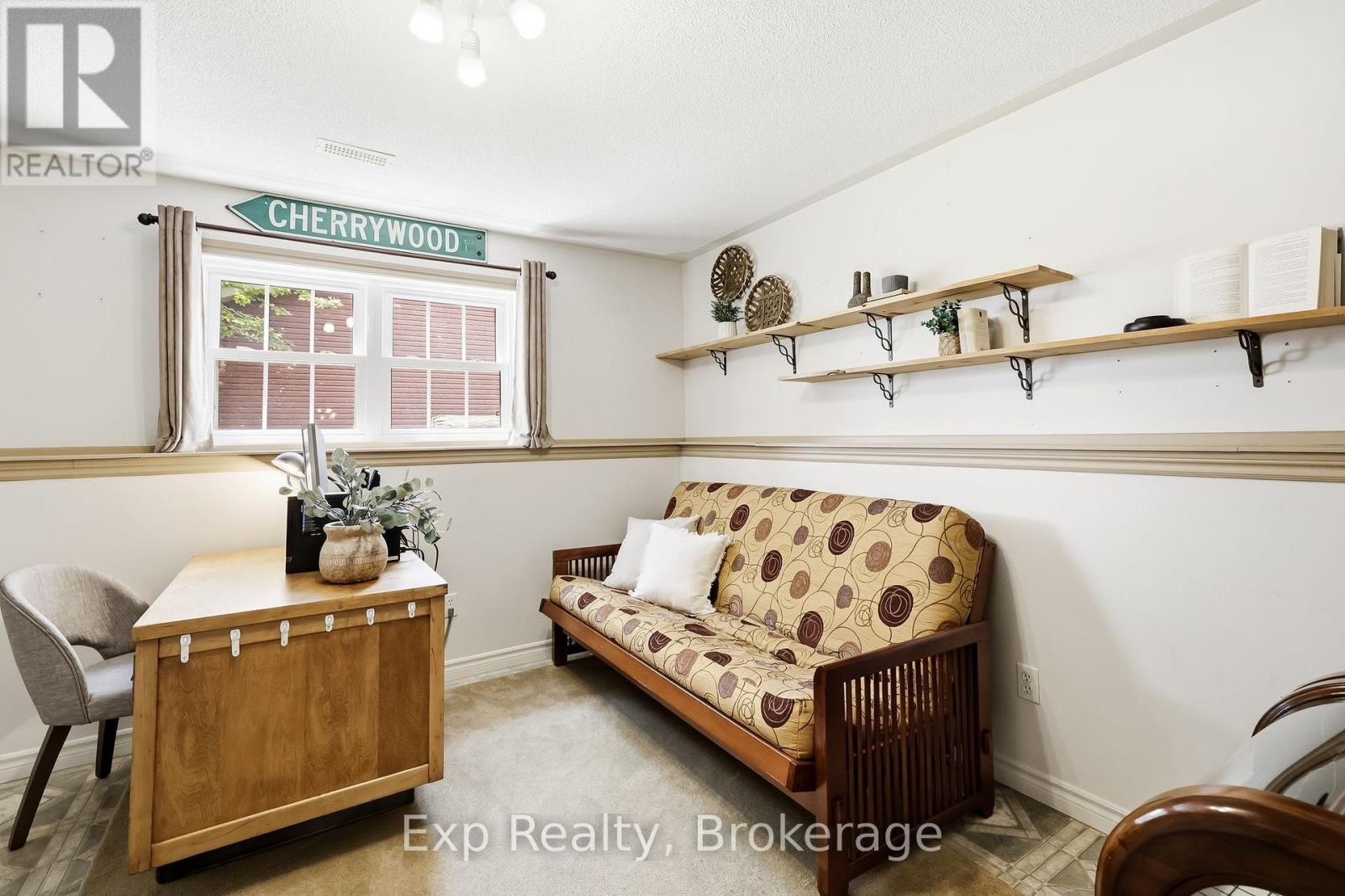 7402 Byers Road, Hamilton Township, ON - Indoor Photo Showing Other Room