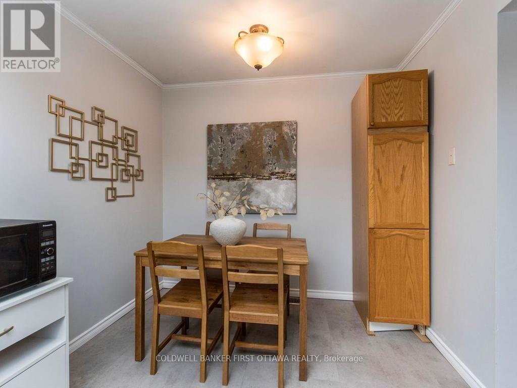 75 Sundback Lane, Ottawa, ON - Indoor