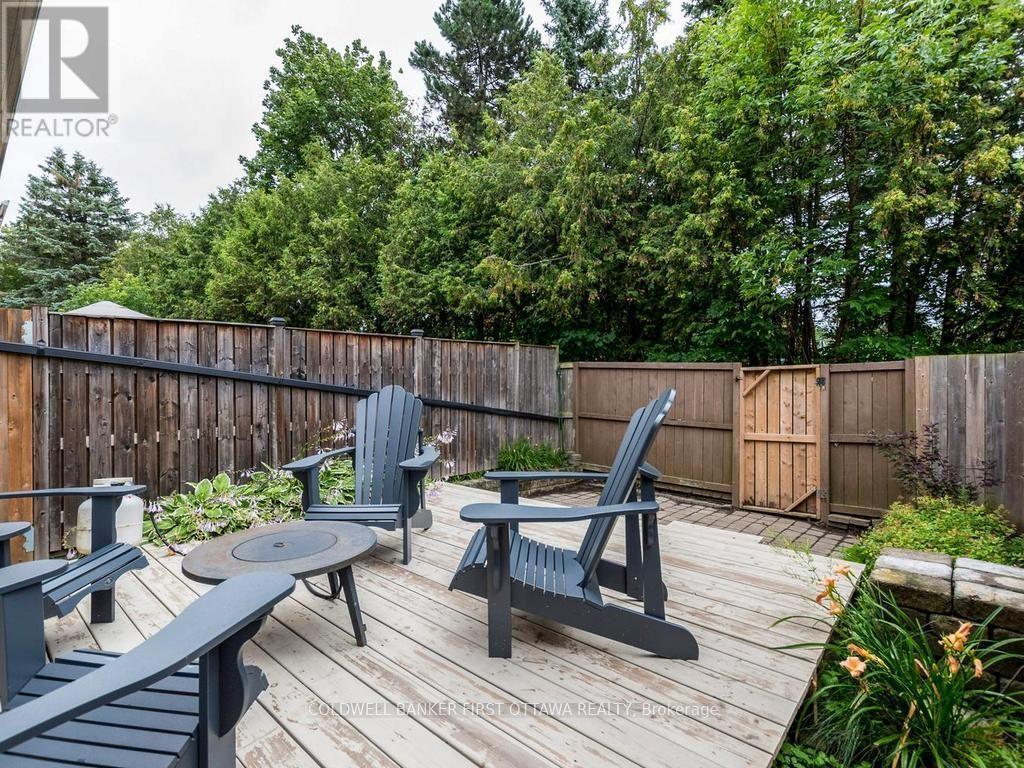 75 Sundback Lane, Ottawa, ON - Outdoor With Deck Patio Veranda