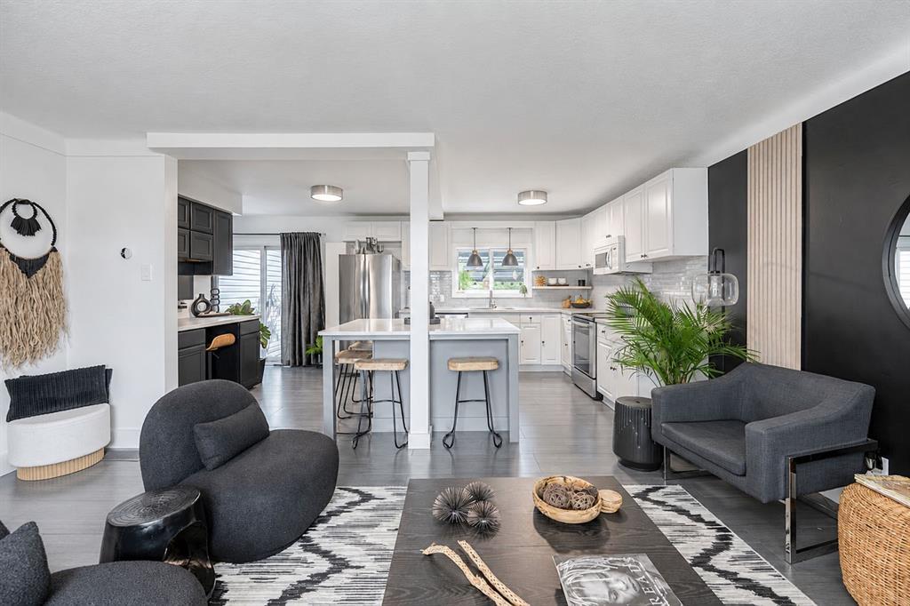 1049 Indian Road North, Sarnia, ON