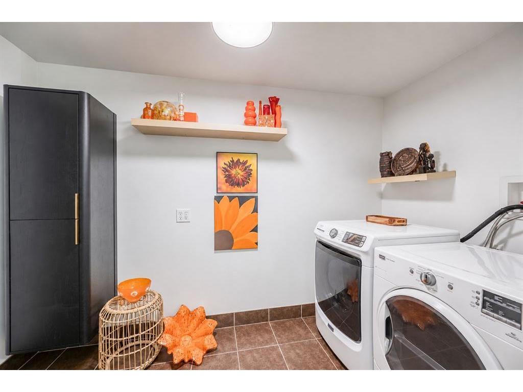 1049 Indian Road North, Sarnia, ON