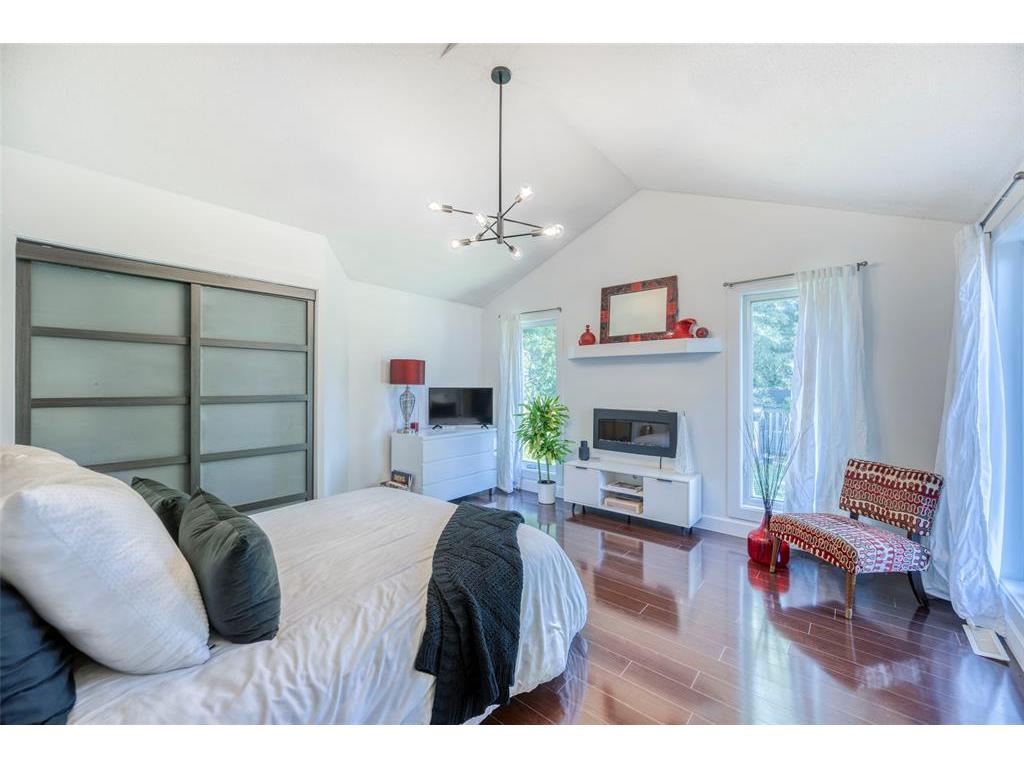 1049 Indian Road North, Sarnia, ON