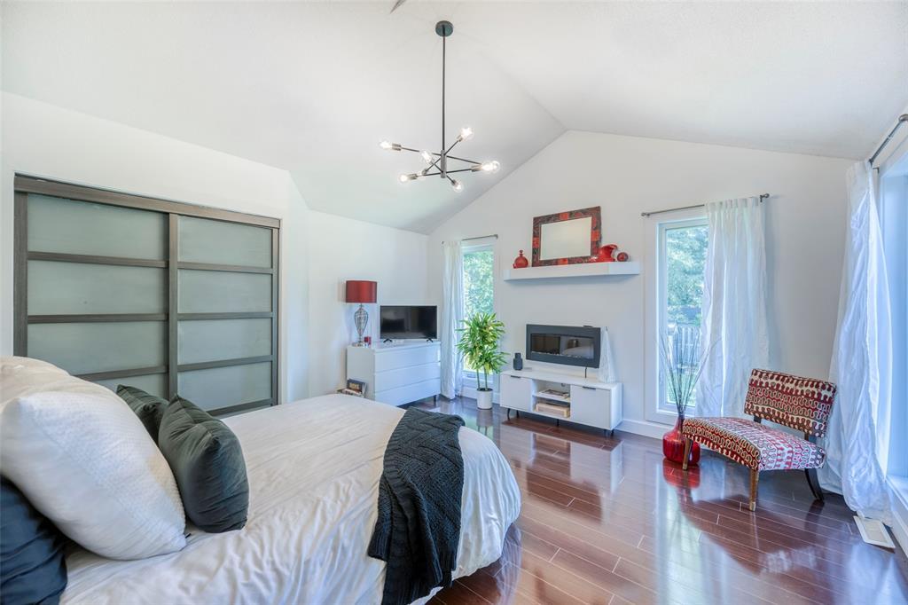 1049 Indian Road North, Sarnia, ON