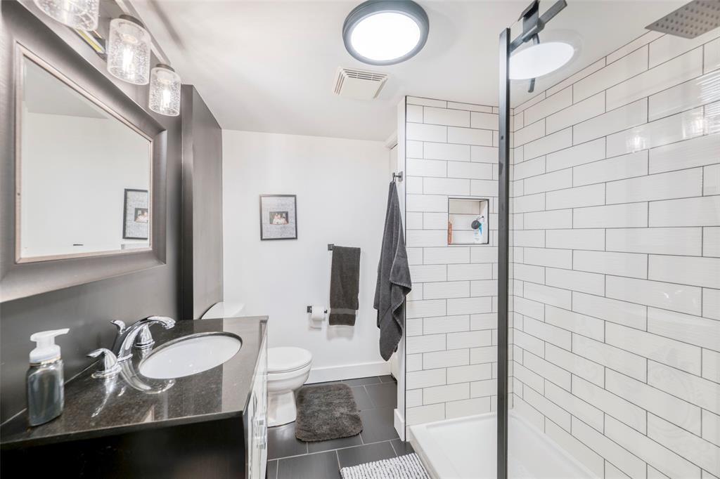 1049 Indian Road North, Sarnia, ON