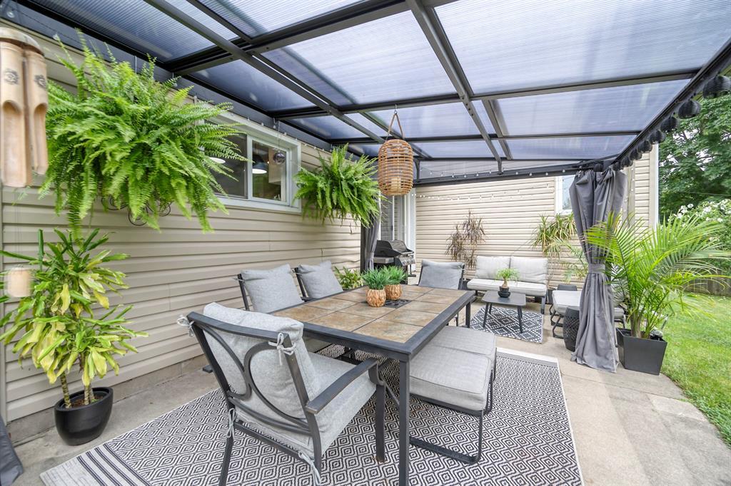 1049 Indian Road North, Sarnia, ON