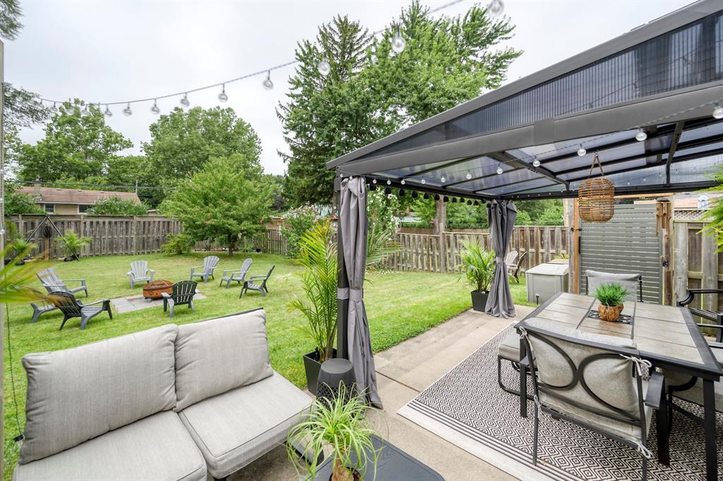 1049 Indian Road North, Sarnia, ON
