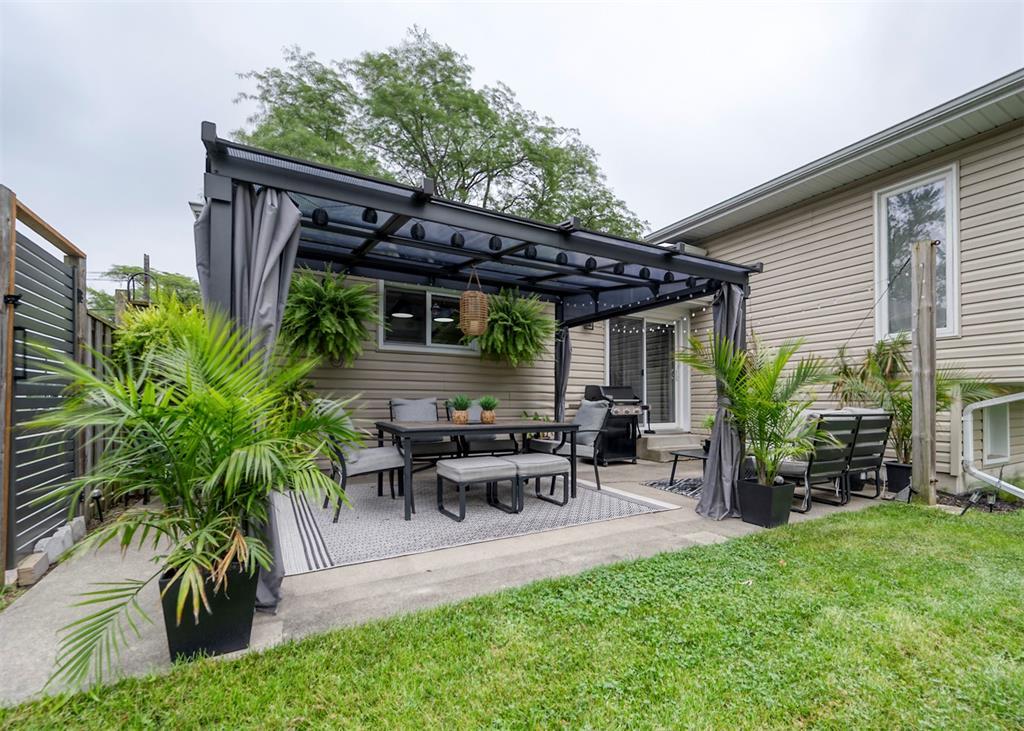 1049 Indian Road North, Sarnia, ON