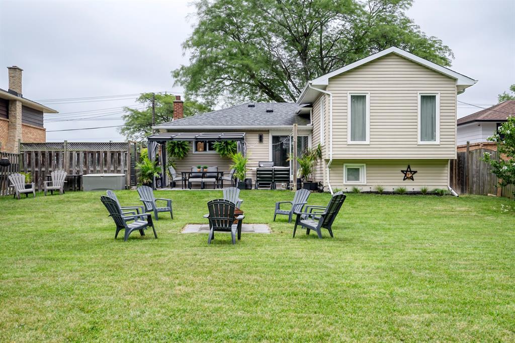 1049 Indian Road North, Sarnia, ON