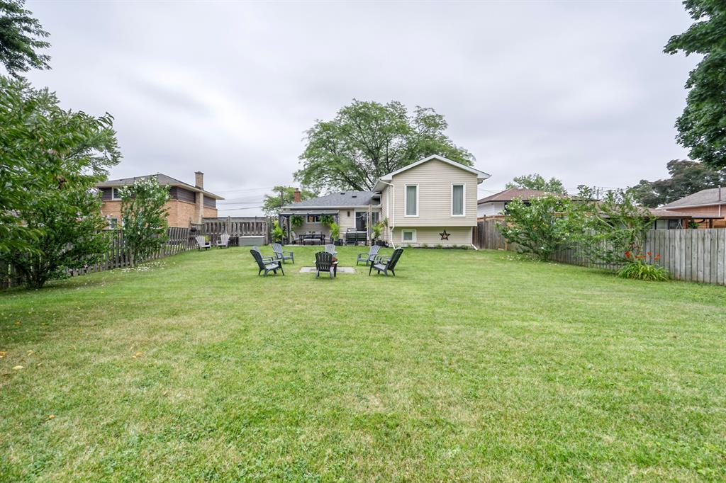 1049 Indian Road North, Sarnia, ON