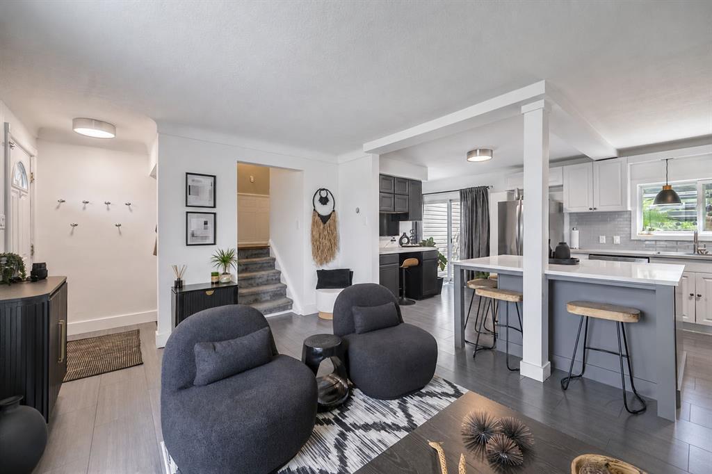 1049 Indian Road North, Sarnia, ON