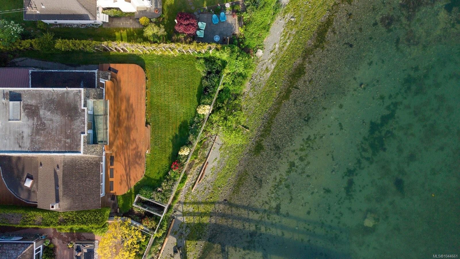 2444 Whidby Lane, Sidney, BC