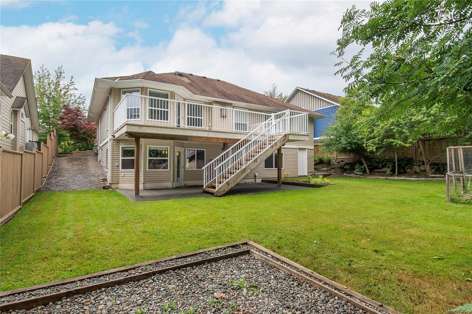 228 Maryland Rd, Campbell River, BC