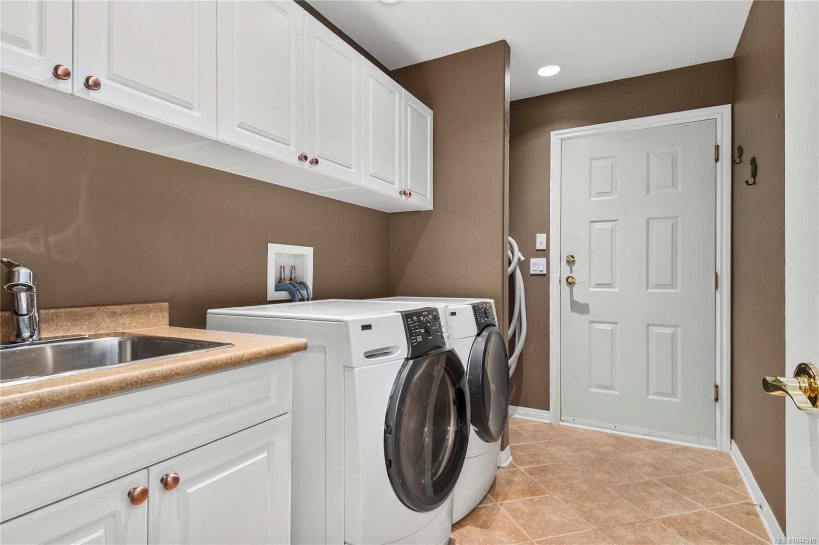 228 Maryland Rd, Campbell River, BC