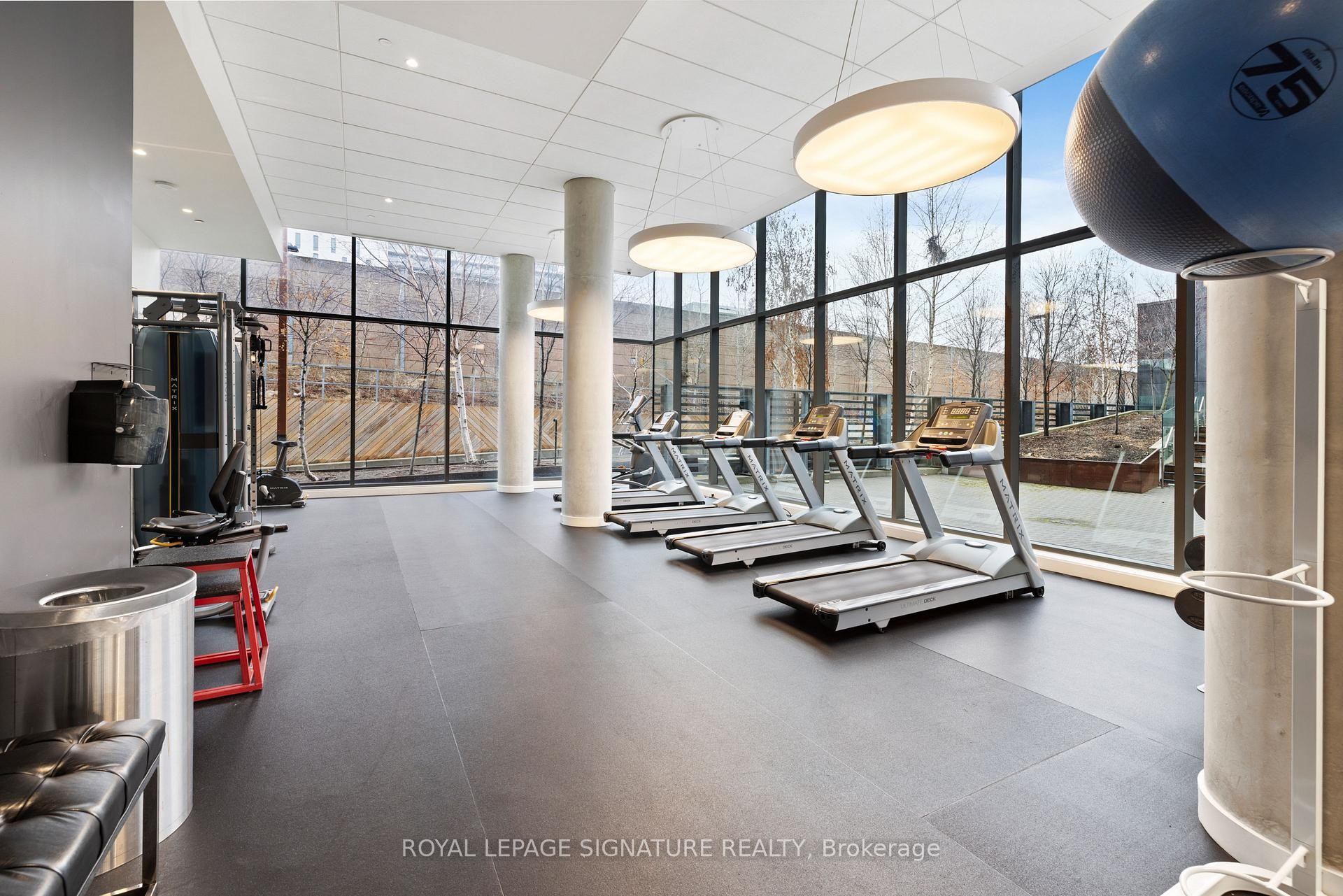 312-160 Flemington Road, Toronto, ON - Indoor Photo Showing Gym Room