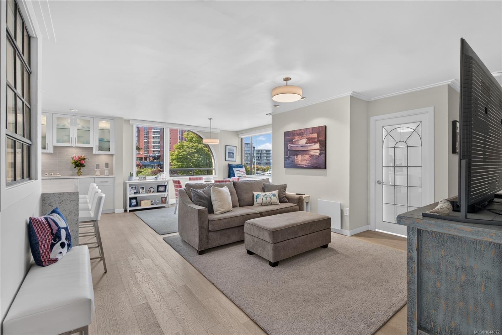 #203-640 Montreal St, Victoria, BC - Indoor