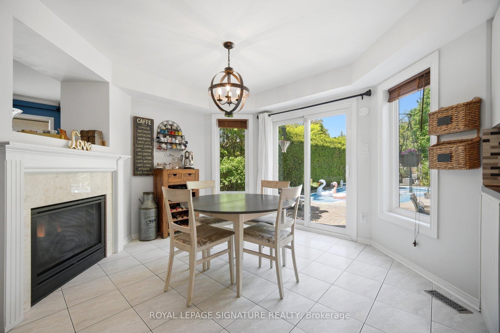5390 Mcfarren Boulevard, Mississauga, ON - Indoor Photo Showing Dining Room With Fireplace