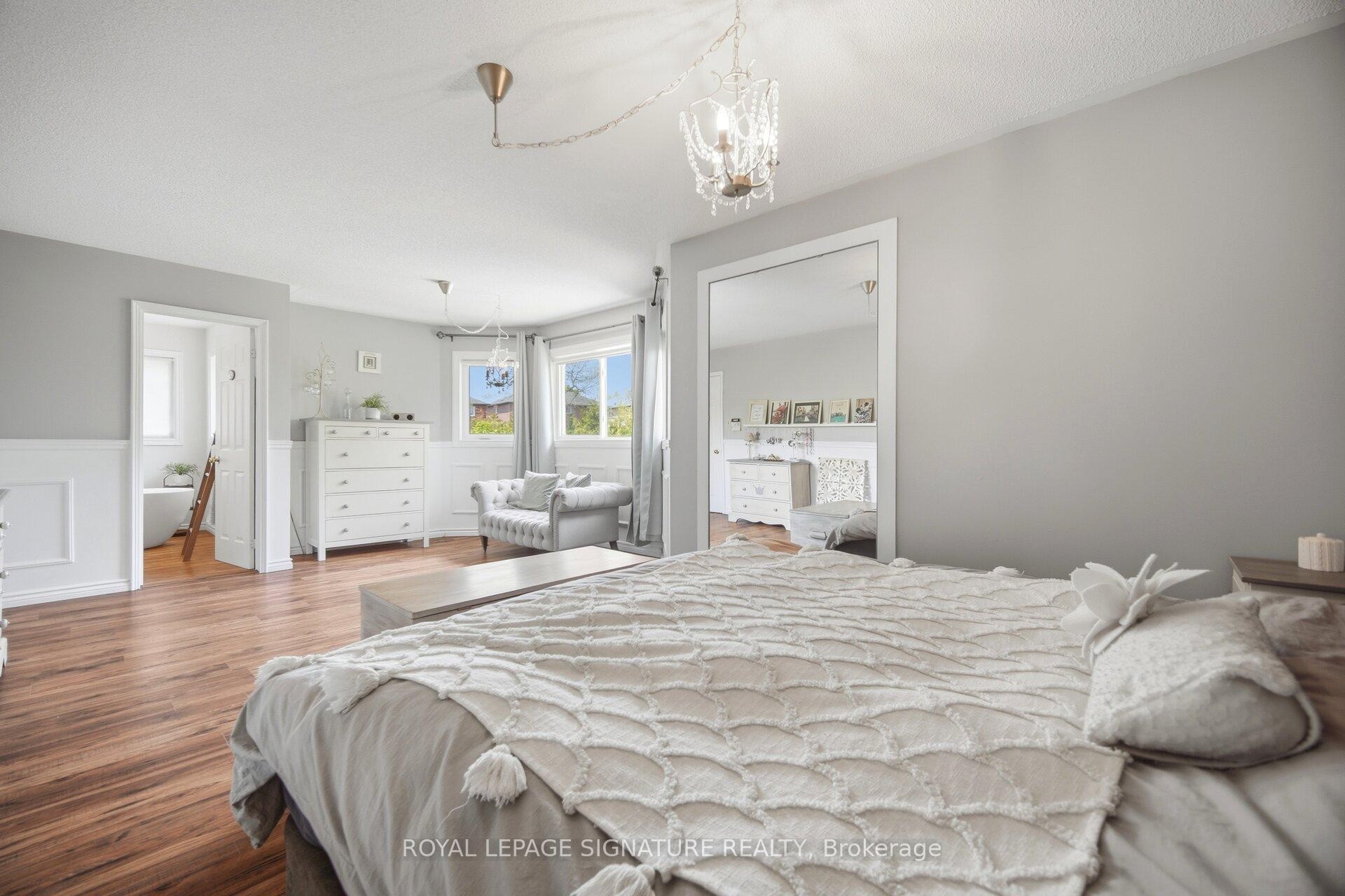 5390 Mcfarren Boulevard, Mississauga, ON - Indoor Photo Showing Bedroom