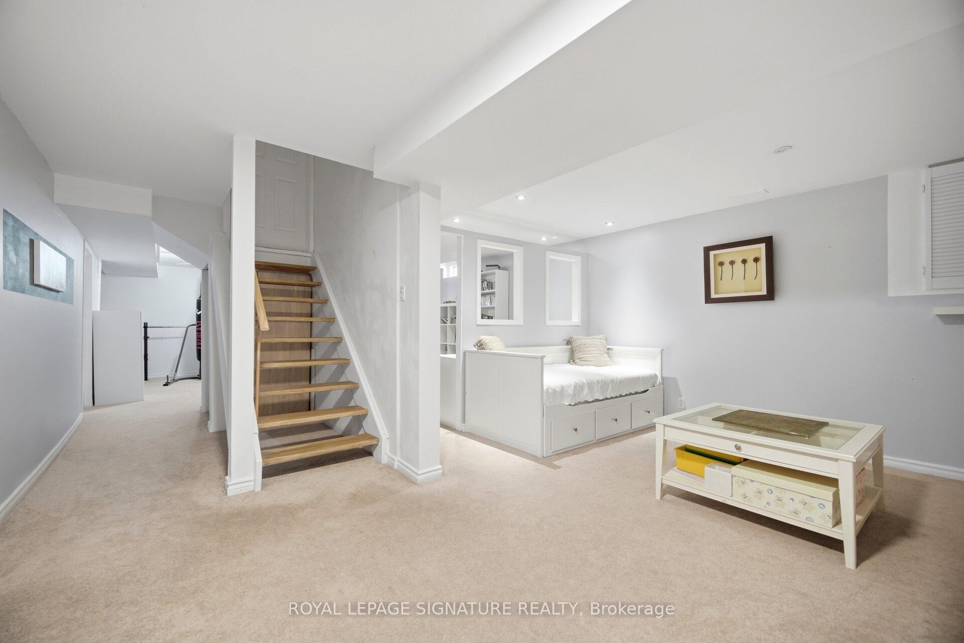 5390 Mcfarren Boulevard, Mississauga, ON - Indoor