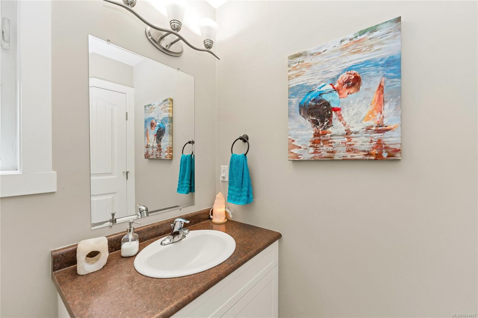 7978 Northview Dr, Crofton, BC - Indoor Photo Showing Bathroom