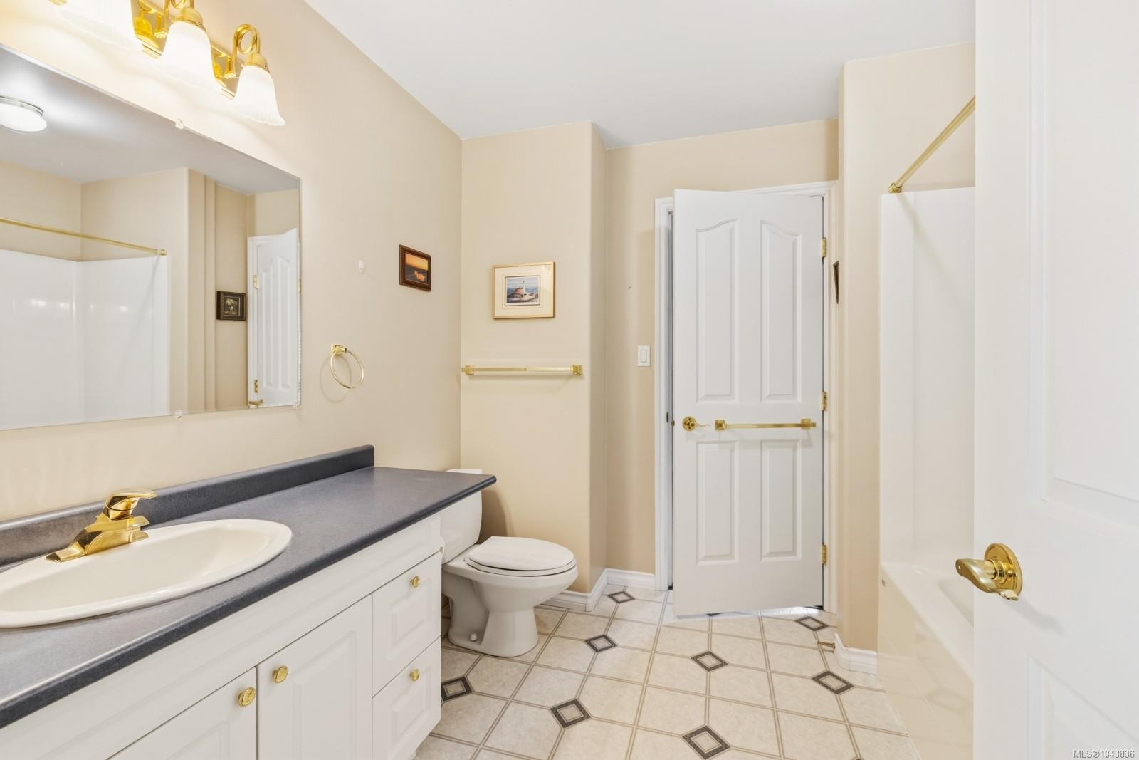 4245 Judge Dr, Cobble Hill, BC