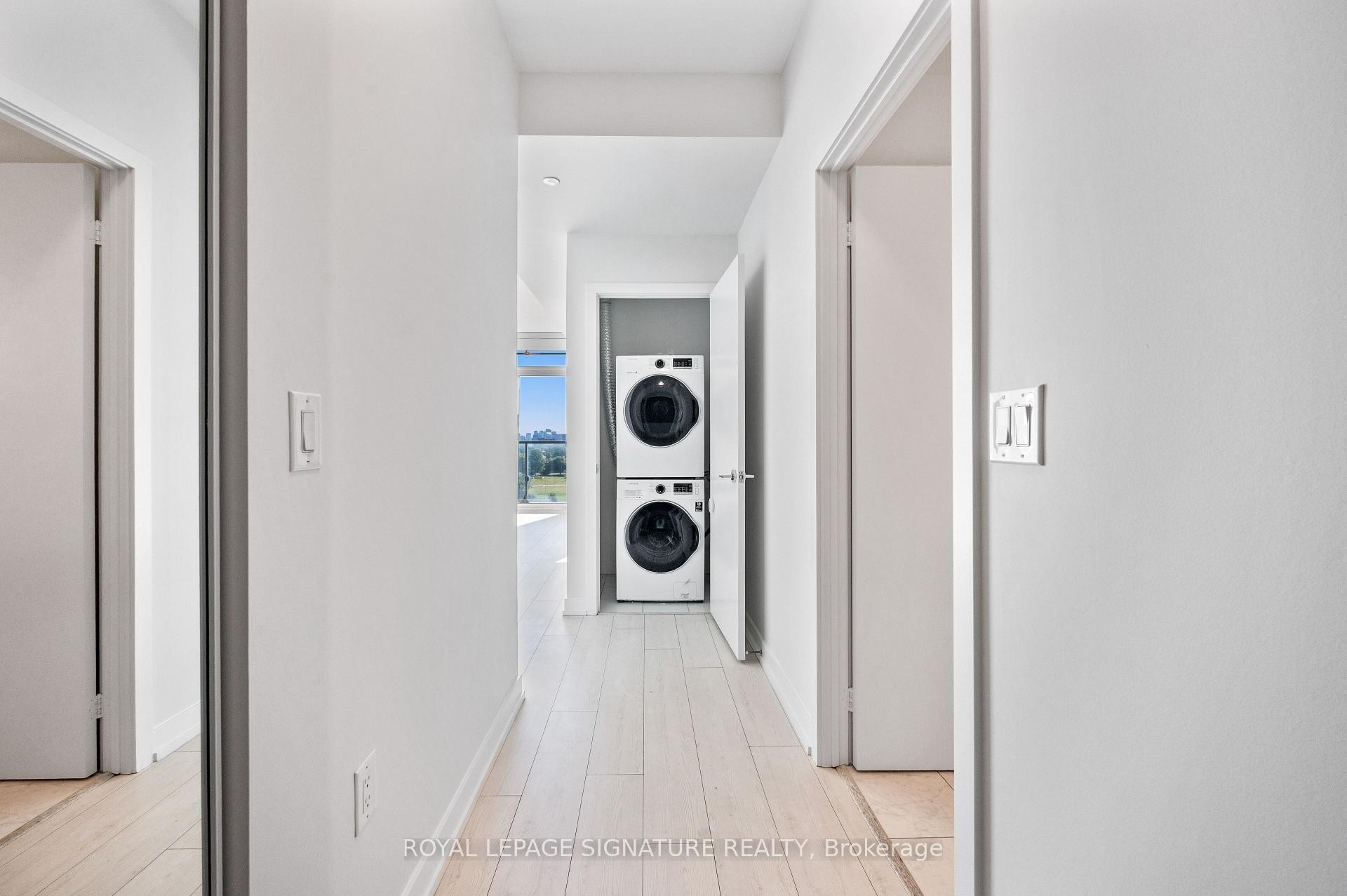 710-10 De Boers Drive E, Toronto, ON - Indoor