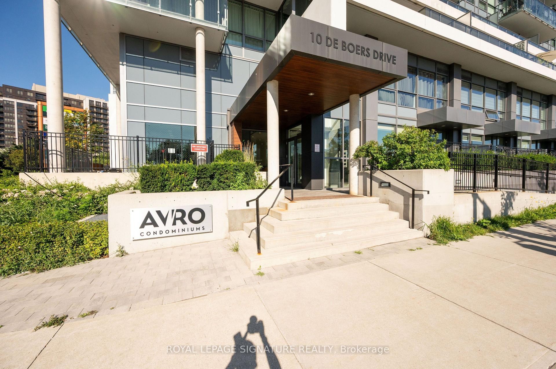 710-10 De Boers Drive E, Toronto, ON - Outdoor