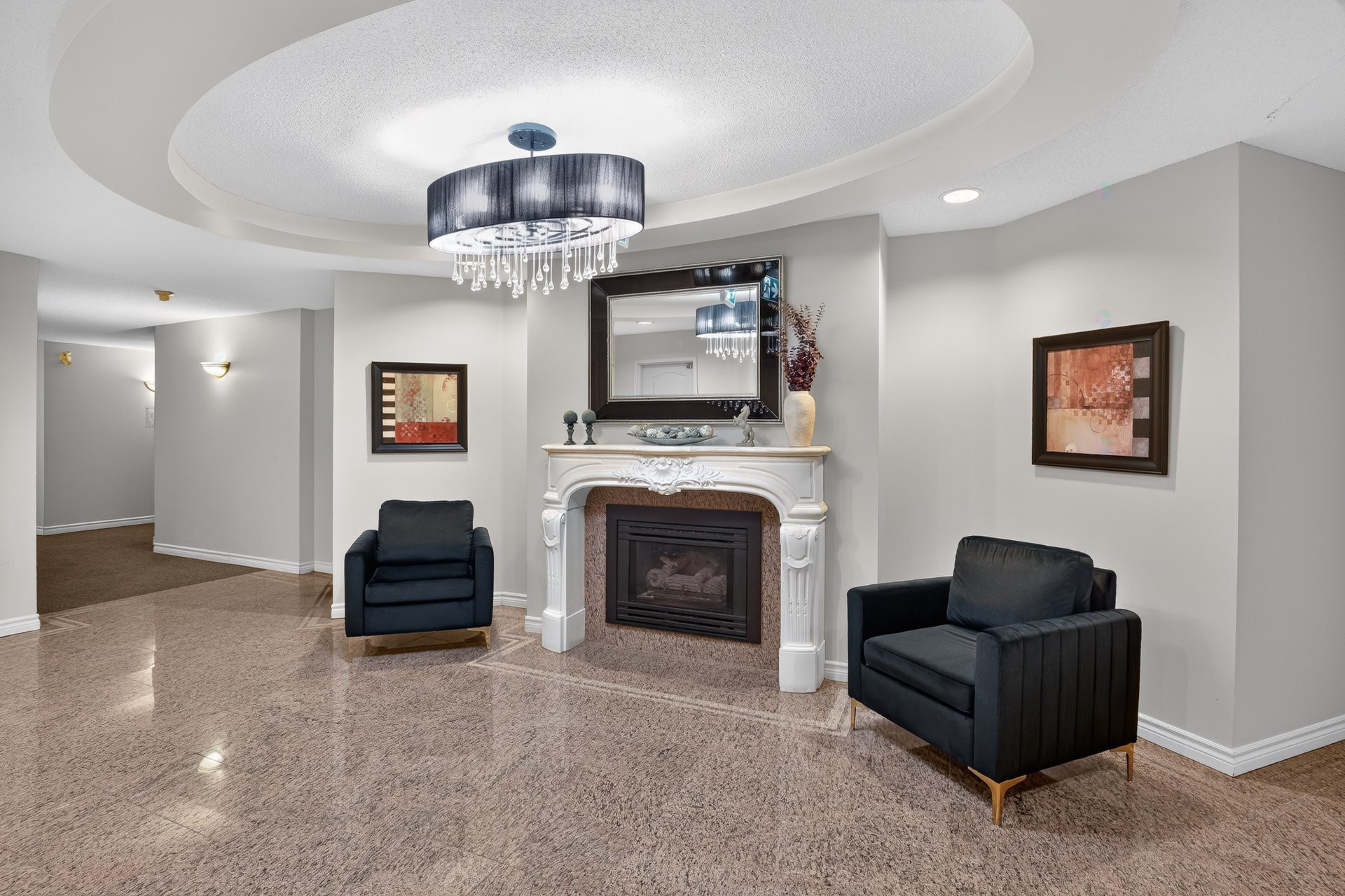 Mud Room - 405-101 Rue Du Château, Gatineau (Hull), QC - Indoor With Fireplace