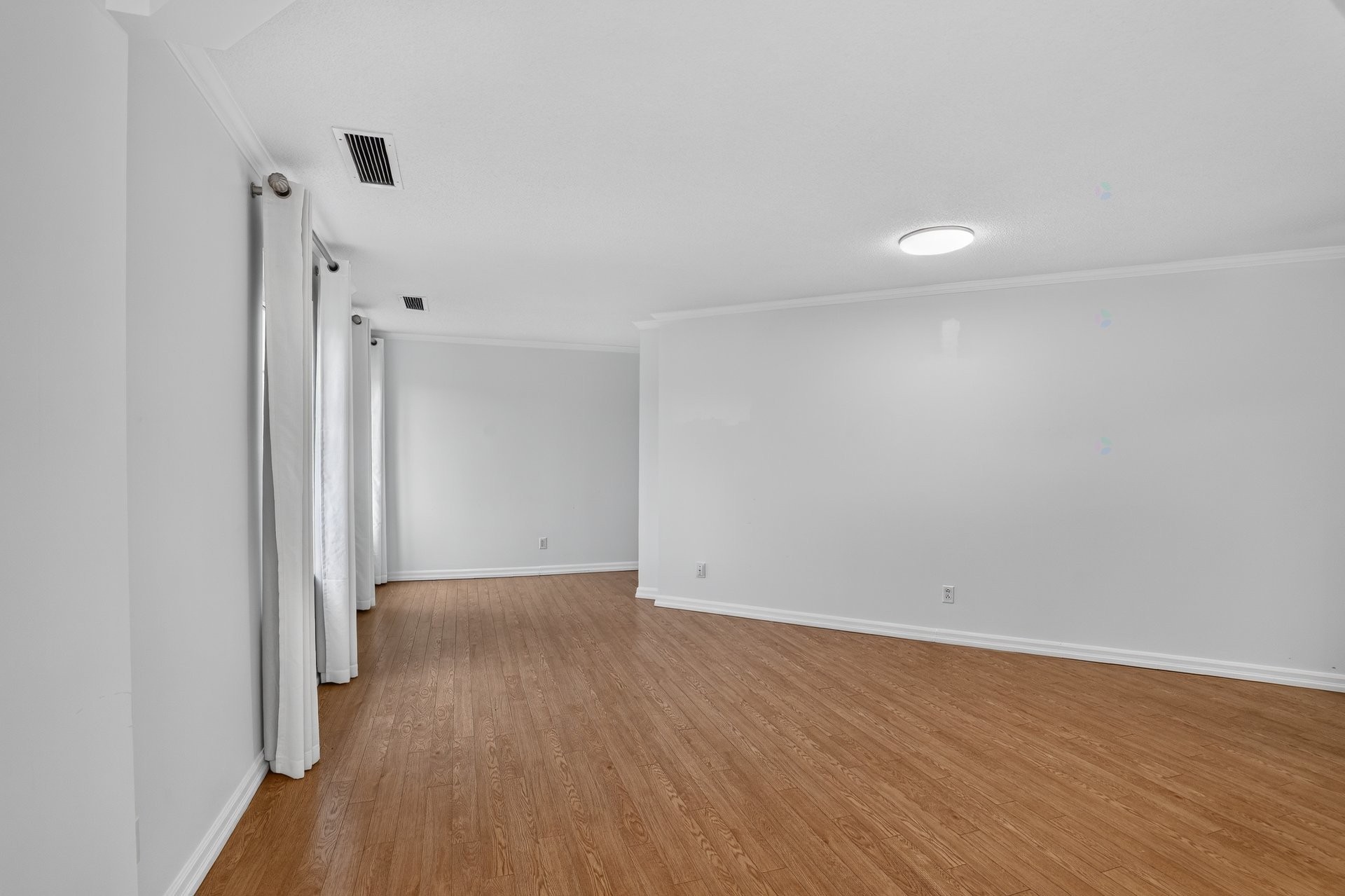 Living Room - 405-101 Rue Du Château, Gatineau (Hull), QC - Indoor Photo Showing Other Room