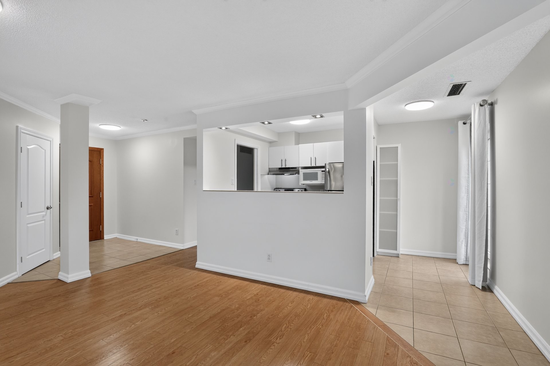 Kitchen - 405-101 Rue Du Château, Gatineau (Hull), QC - Indoor Photo Showing Other Room