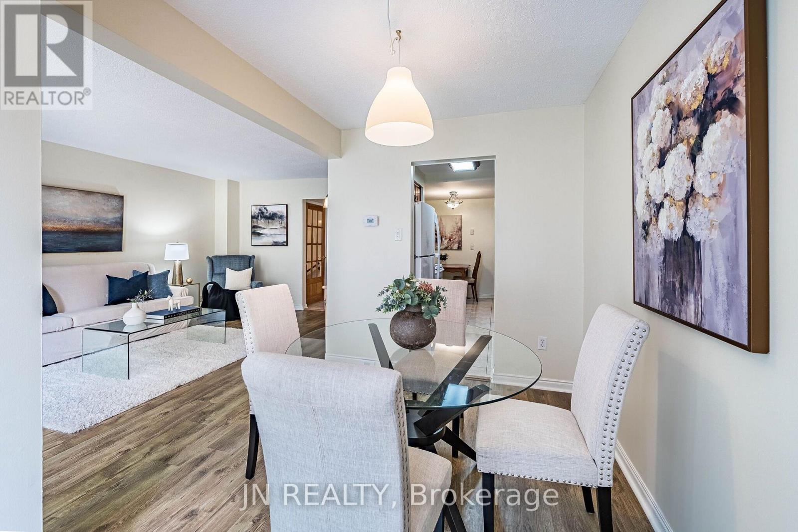 15 Gatwick Lane, Brampton - 15 Gatwick Lane, Brampton, ON - Indoor Photo Showing Dining Room