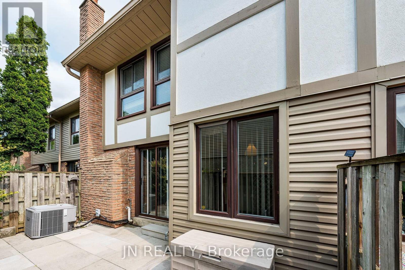 15 Gatwick Lane, Brampton, ON - Outdoor With Exterior
