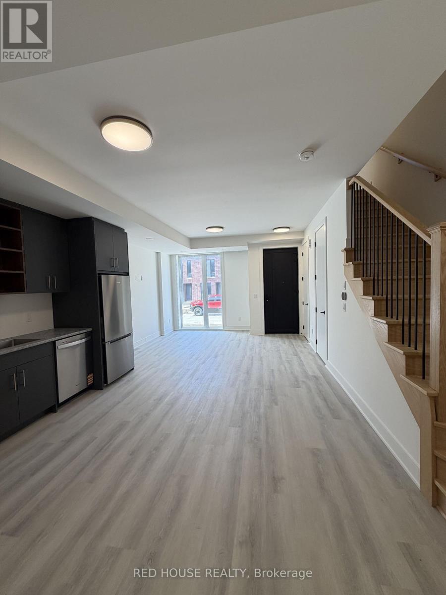 96 Everett Common, St. Catharines, ON - Indoor