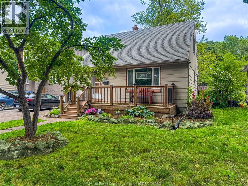 1008 Askin Avenue, Windsor, ON - Outdoor With Deck Patio Veranda